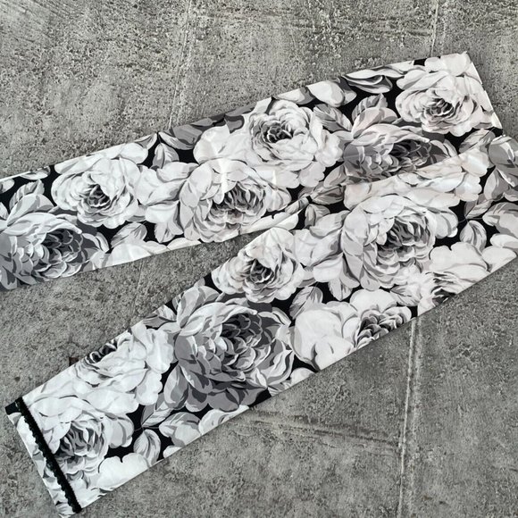 Central Falls Women Pant White/Black Floral Print Pant Size 6 Made USA - Picture 7 of 9
